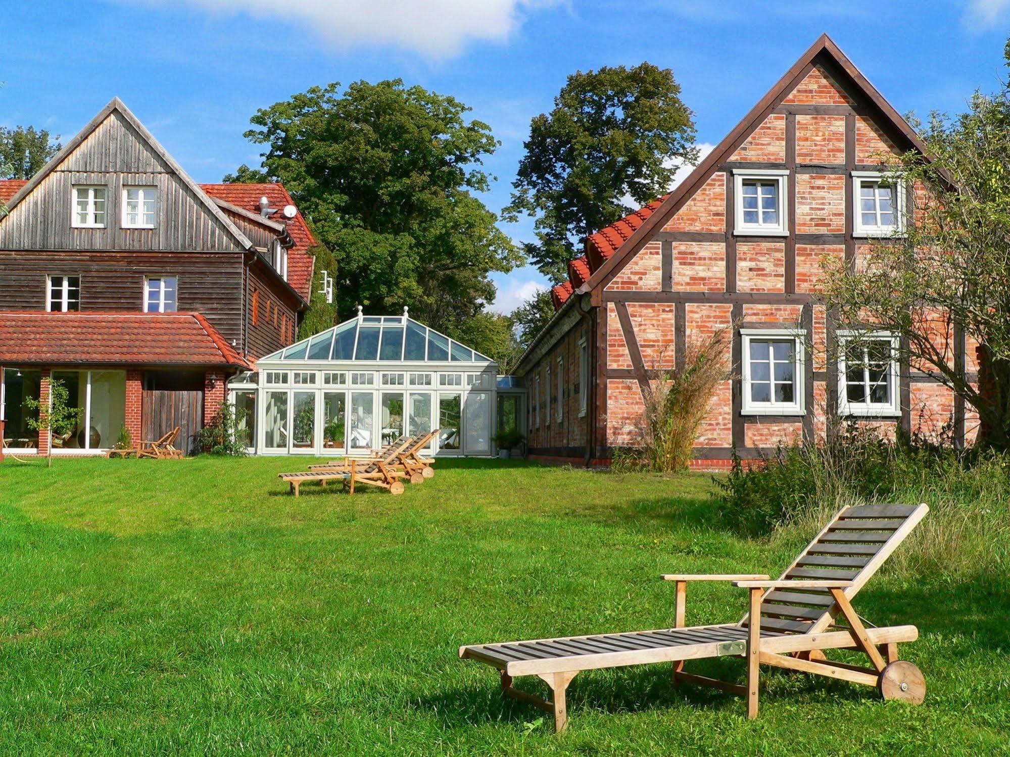 Gutshof Woldzegarten Hotel Ngoại thất bức ảnh